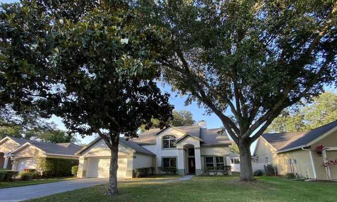 Tampa Palms House | Perfectly located 4 Bedroom House