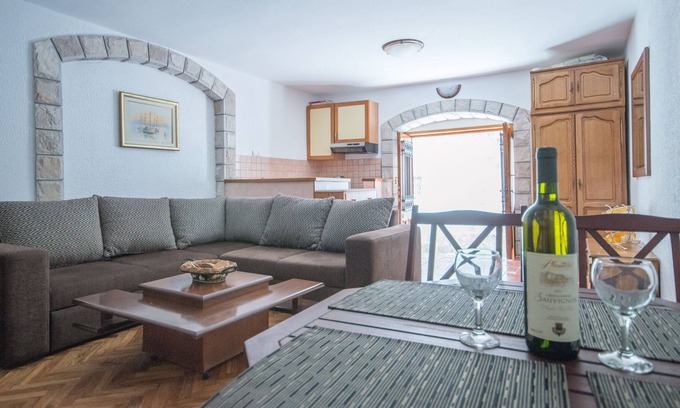 Perast Apartment | Perfectly located 50m2 apartment in Perast, most beautiful town in Montenegro