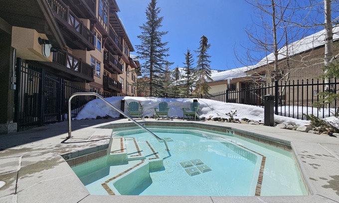 Salt Lake Mountain Resorts Condo | Perfectly Located Powder Haus at Solitude Village. Mt bike, hike, frisbee golf+
