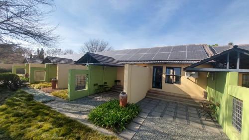 Secunda Bed & Breakfast | Perfek Stay Guesthouse