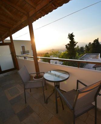 Zia Apartment | Pergola Apartment I