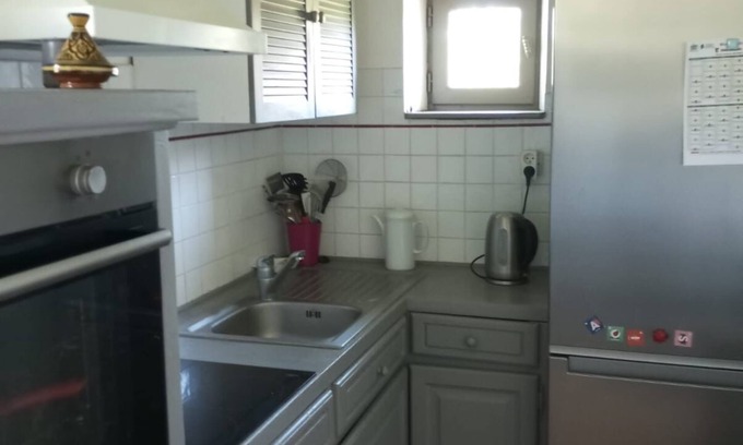 Saint-Rabier House | Perigord house near Lascaux and historic sites. Large garden + pool.