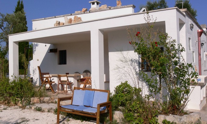 Pascarosa House | Periwinkle EUTOPIA in the middle of Valle d'Itria