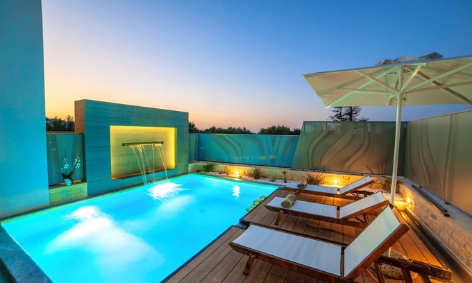 Kavallos Villa | Perla Villas with Heated Pool