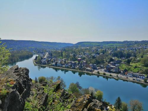 Profondeville House | Perle d'Ô Gîte Nature Bien-Être, proche du bord de Meuse Namur et Dinant