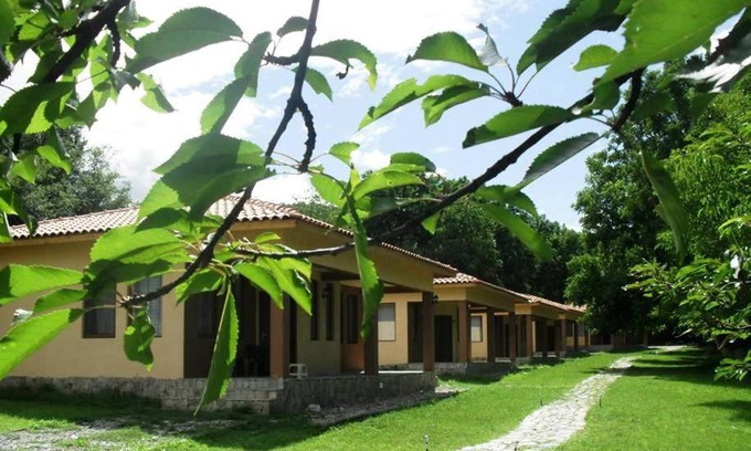 Stremtsi Resort | Perperеshka River Villas
