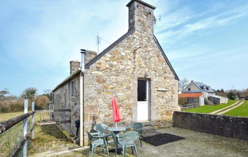 Saint-Christophe-du-Foc Apartment | Pet Friendly Apartment
