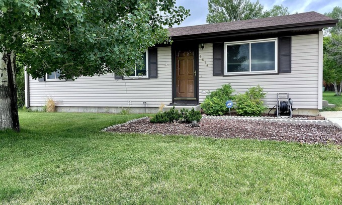 Sheridan House | Pet Friendly 3 bedroom home near hospital, walking paths, Large fenced Backyard