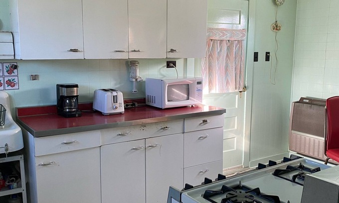 Leadville House | Pet friendly and close to the trails in the heart of downtown Leadville!