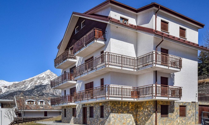 Sauze d'Oulx Apartment | Pet friendly apartment in Sauze d'Oulx