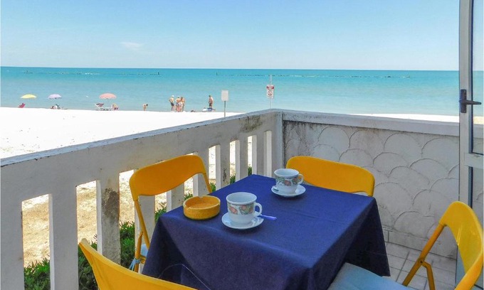 Marotta Apartment | Pet Friendly Apartment In Marotta