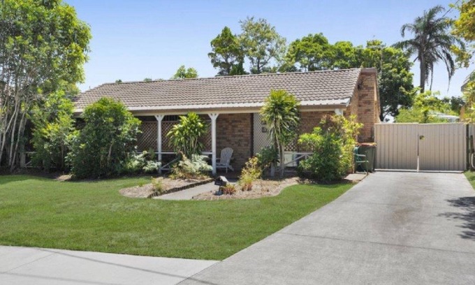 Woorim House | 'Pet Friendly Beach Bungalow'