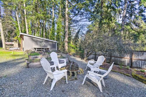 Fox Island House | Pet-Friendly Cabin Minutes to Gig Harbor!