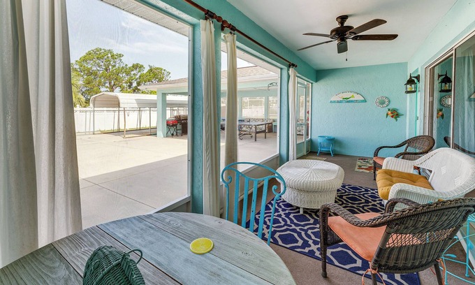 Grove City Condo | Pet-Friendly Englewood Getaway Near Ocean!