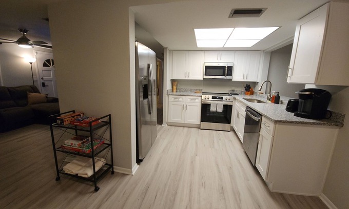 Bayonet Point House | Pet Friendly Family Home With all Loved Appliances.