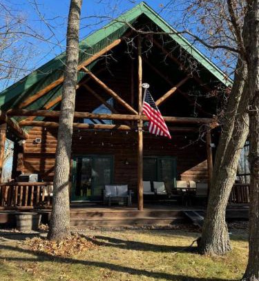 Garrison House | Pet-Friendly Garrison Retreat