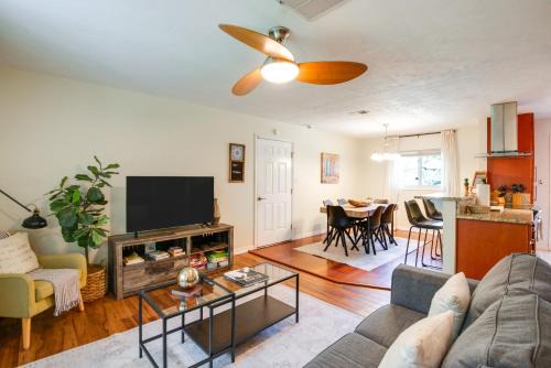 Gainesville House | Pet-Friendly Home - 3 Mi to University of Florida!