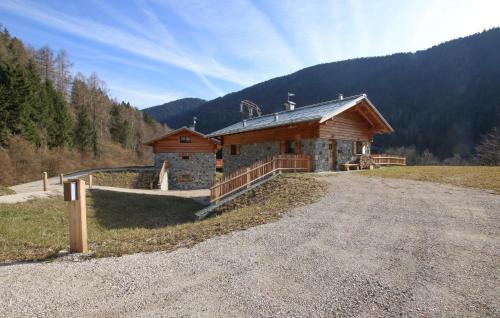 Castello Tesino House | Pet Friendly Home In Castello Tesino