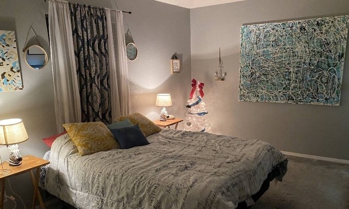 Northeast El Paso Bed & Breakfast | Pet Friendly Home