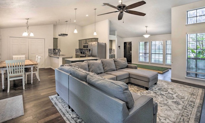 Allen House | Pet-Friendly Home w/ Indoor Putting Green!