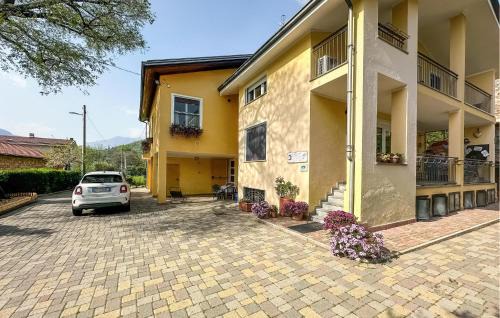 Borgofranco d'Ivrea Apartment | Pet Friendly Apartment