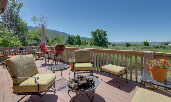 Kamas House | Pet-Friendly Kamas Home w/ Stunning Mountain Views