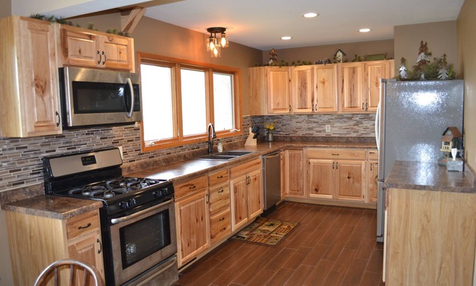 Chippewa Falls Cabin | Pet Friendly ~ Lakefront Getaway