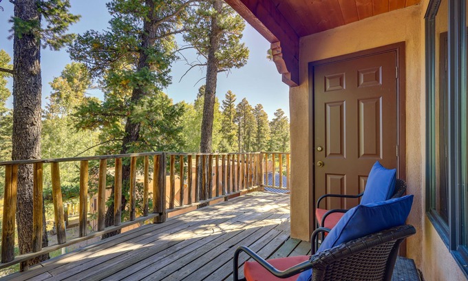 Amalia Cabin | Pet-Friendly Mountain Cabin in Taos County!