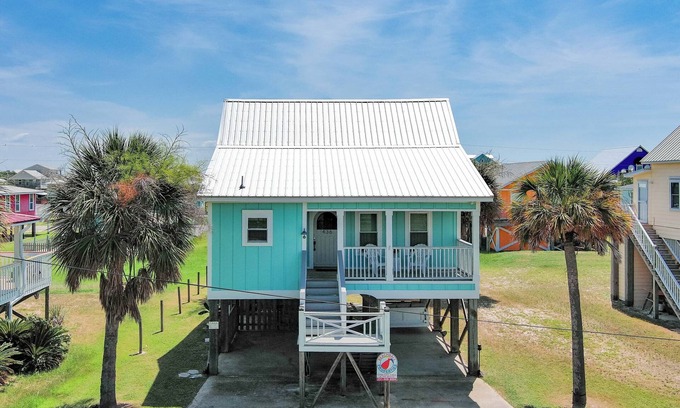 Fort Morgan House | PET FRIENDLY, NEAR BEACH ACCESS, PRIVATE HOME!