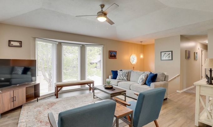 West Omaha House | Pet-Friendly Omaha Vacation Rental w/Deck!