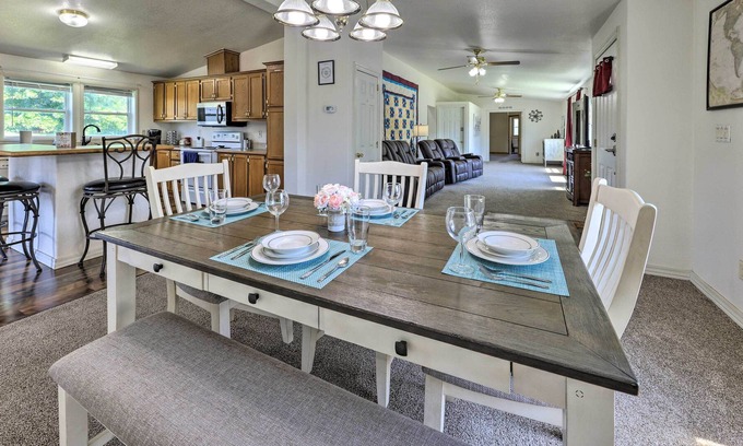 St. Joseph House | Pet-Friendly Saint Joseph Home w/ Fire Pit!