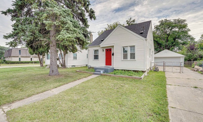 Southfield House | Pet-Friendly Southfield House w/Ping-Pong Table!