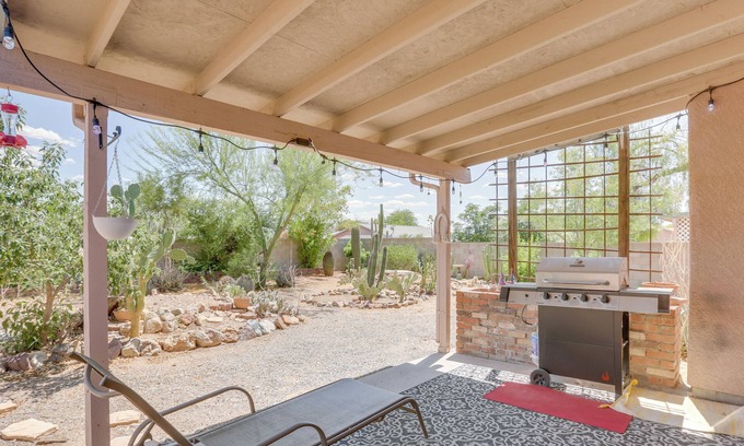 Tucson House | Pet-Friendly Tucson Home w/Gas Grill & Fire Pit!