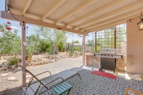 Tucson House | Pet-Friendly Tucson Home with Gas Grill and Fire Pit!