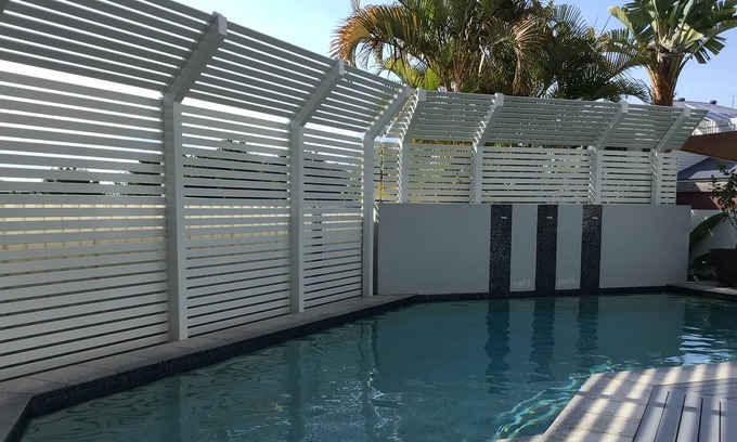 Redland Bay House | Pet friendly Two bedrooms with private living space and in ground pool.