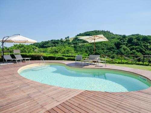 Urbino House | Pet-Friendly Villa with Pool