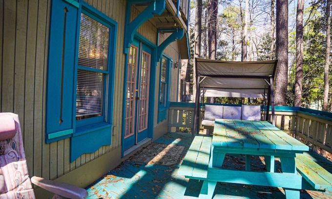 Pine Mountain House | Pet friendly Wooded View Escape perfect place to make some memories!