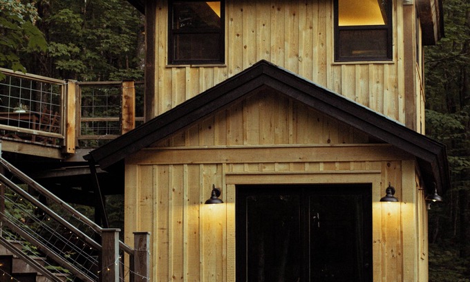 Grand Marais Cabin | Pet Friendly✦Sauna✦5 min to Lake Superior✦15 min to downtown GM ✦In Maple Forest