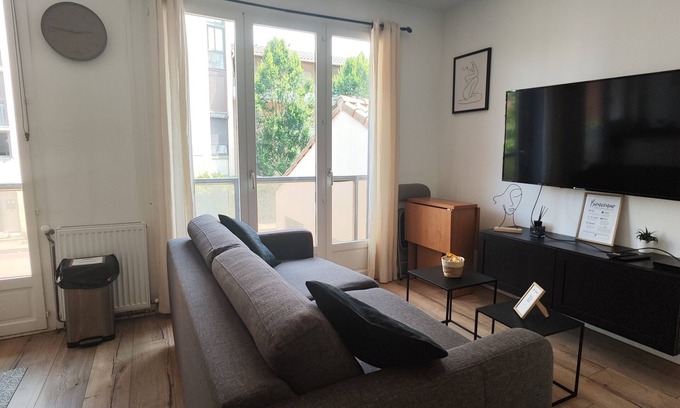Saint - Agne Apartment | Petit Havre Moderne in Toulouse - Secure parking 5min walk from the metro