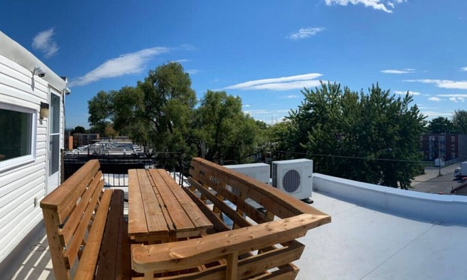 Bellerive Apartment | Petit loft parking accès à un spa, roof deck buses