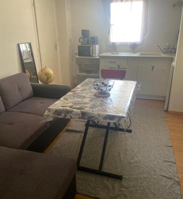 Lussan Apartment | Petit logement confortable dans le Gers