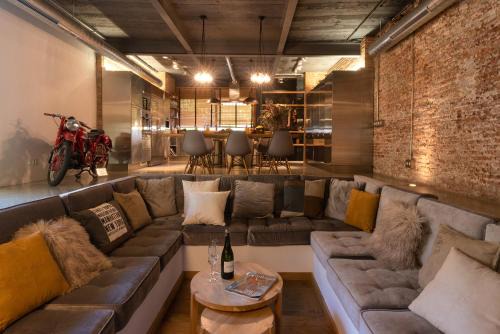 Terrassa Apartment | Petit Luxe Loft