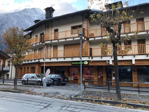 Courmayeur Apartment | PETITE MAISON a 50 passi dalla funivia !