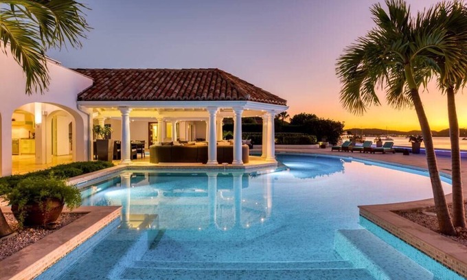 Grand Case Villa | Petite Plage 4 - Luxury beachfront villa with concierge service