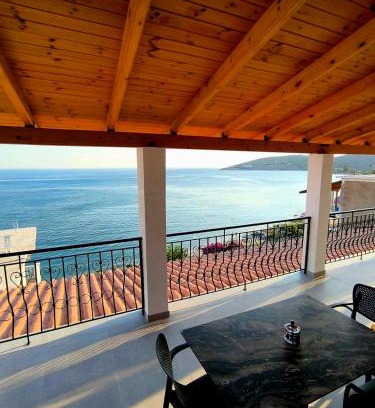 Qeparo Apartment | Petra Mare