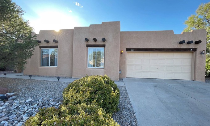 Westside House | Petroglyph Paradise