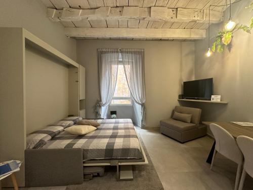 Sanremo Centre Apartment | Petronilla House 008055-LT-1202