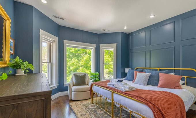 Central City House | Pets | Hot Tub | Office