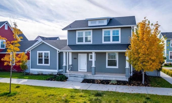 Daybreak House | PETS | Long Stays | Daybreak Community