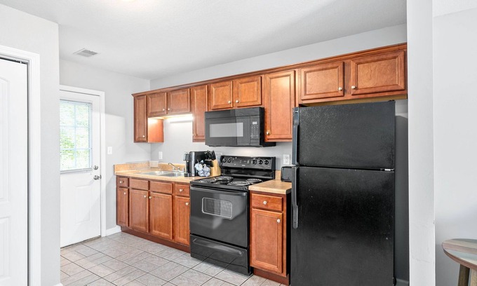 Clarksville House | Pets welcome, 15 minutes to Ft Campbell-G2